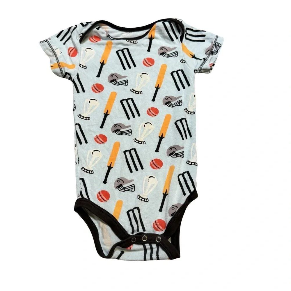 ✨ Kickee Pants 18–24M Bundle •‎ 2 Onesies + Jumper + Hooded Tee ✨